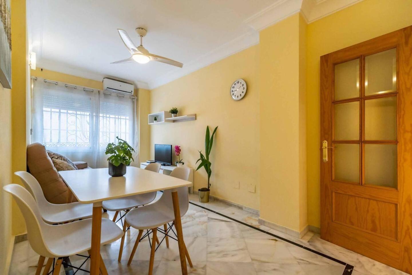 Cyv Centrally Located 1 Bed 1 Bath Near The Beach Fuengirola Exterior photo
